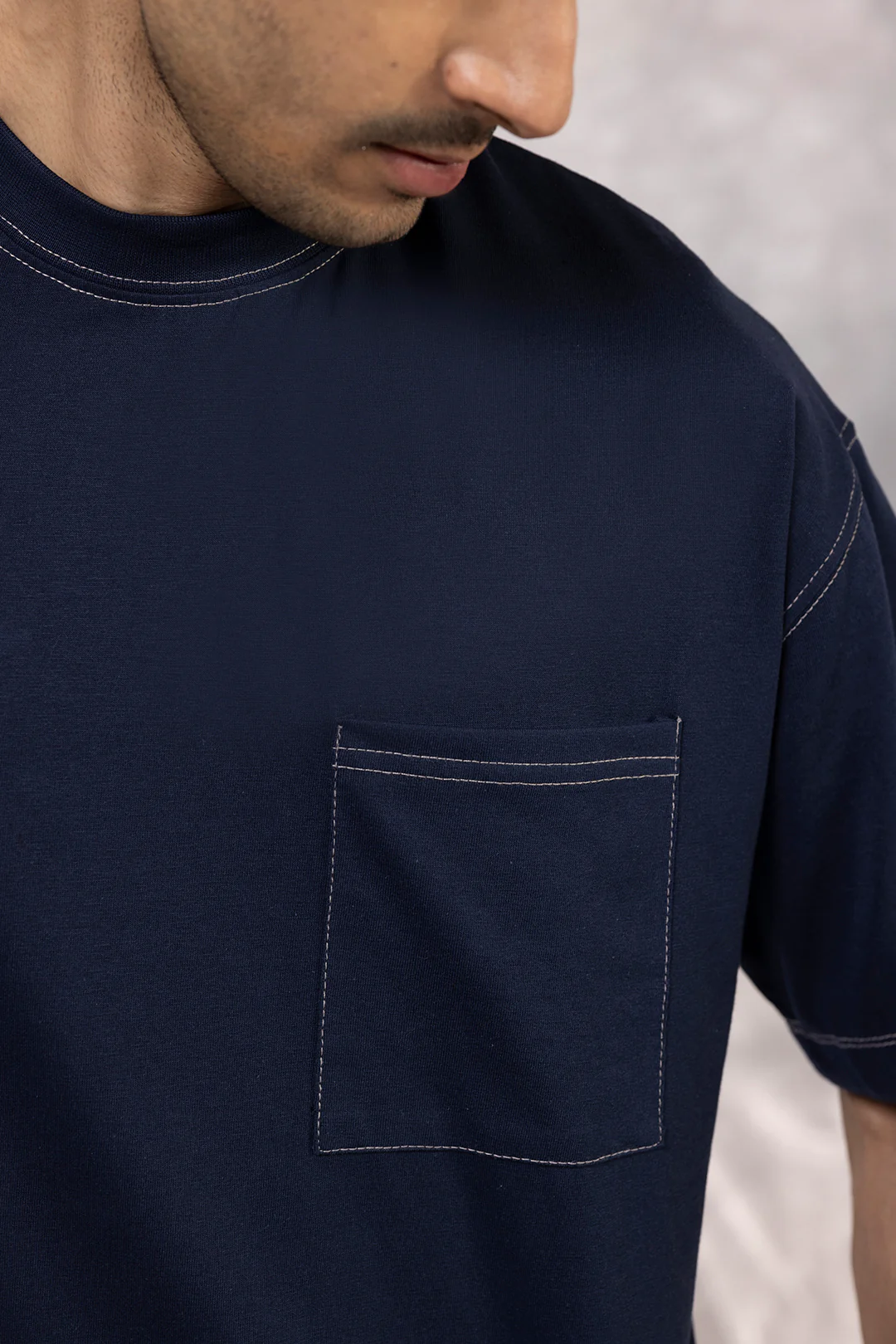 Basic Oversized Pocket T-Shirt - D087 - Image 6