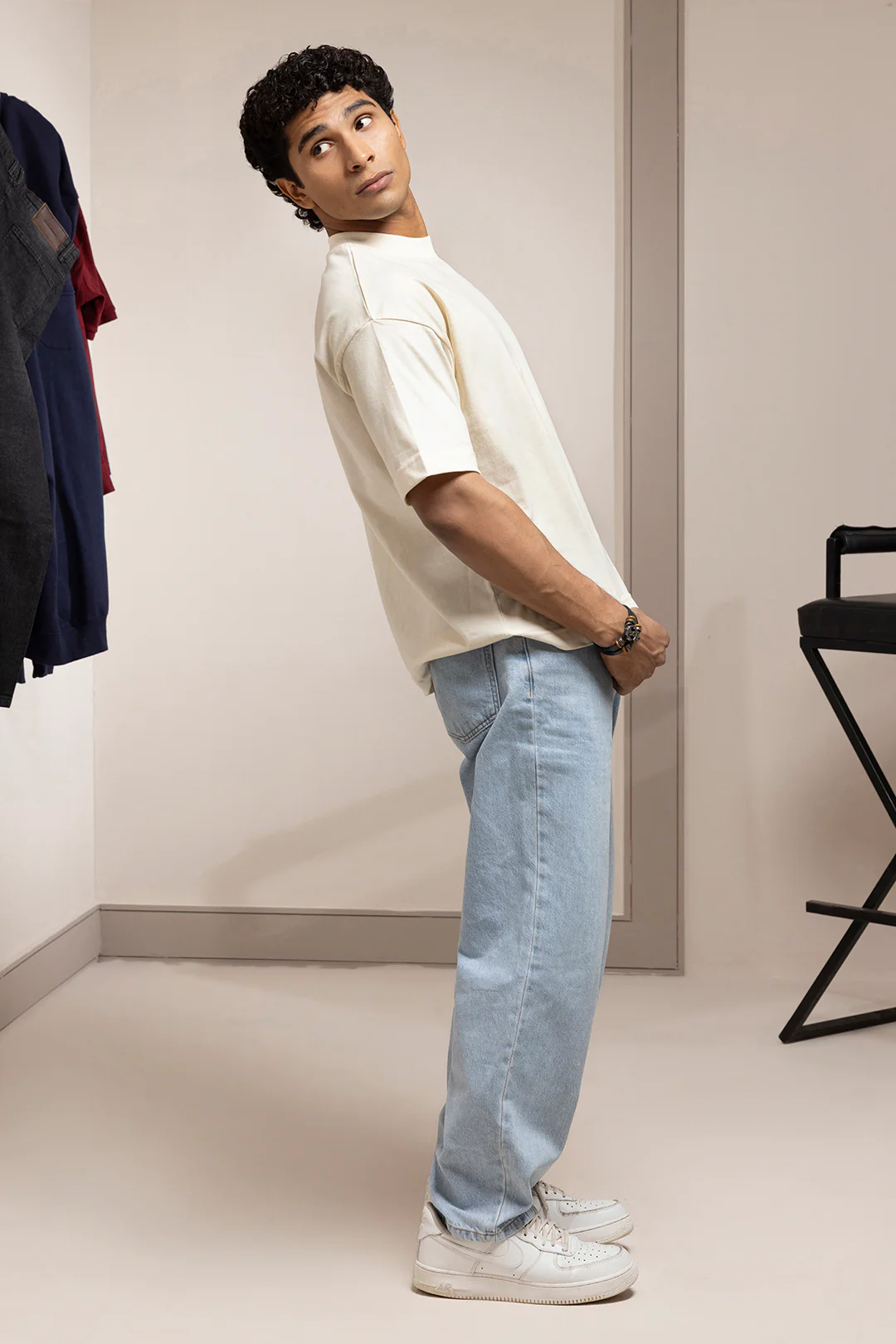 Basic Oversized T-Shirt - D002 - Image 4