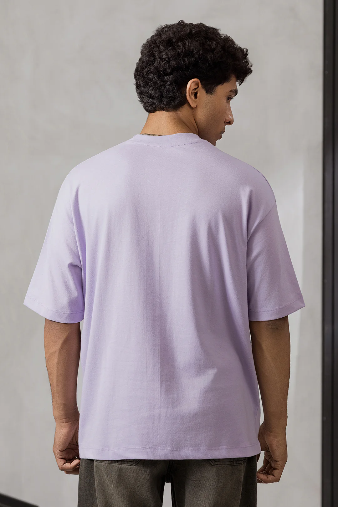 Basic Oversized T-Shirt - D005 - Image 4