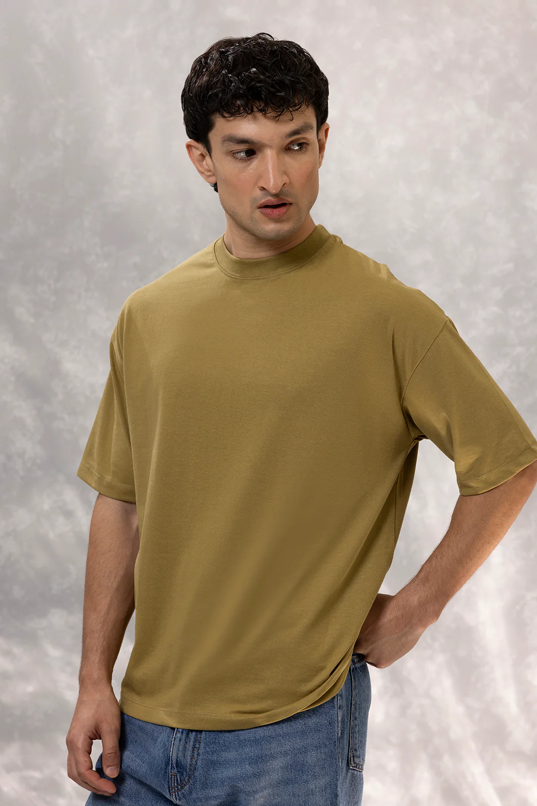 Basic Oversized T-Shirt - D007 - Image 3