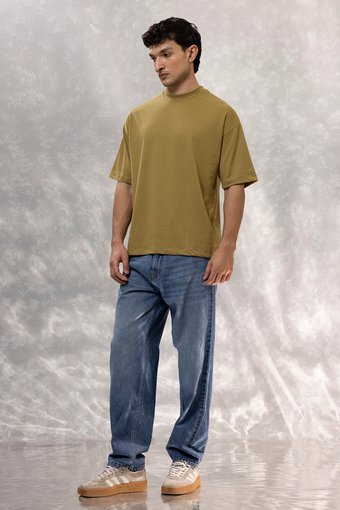 Basic Oversized T-Shirt - D007 - Image 8