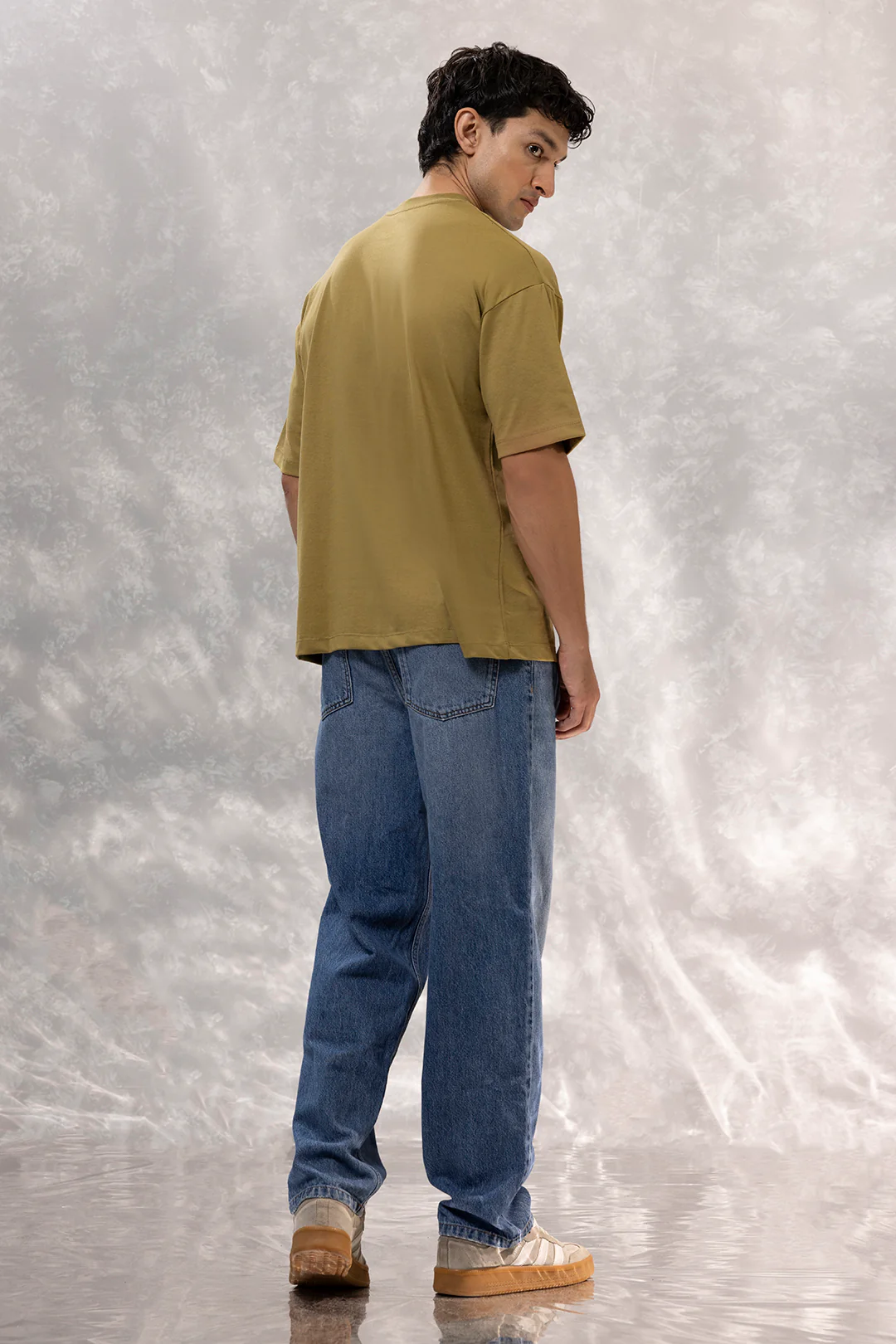 Basic Oversized T-Shirt - D007 - Image 9
