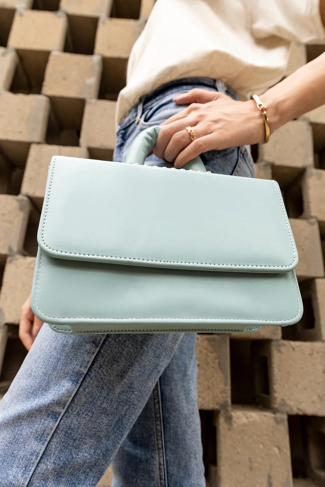 Cross-Body Bag - E107 - Image 3