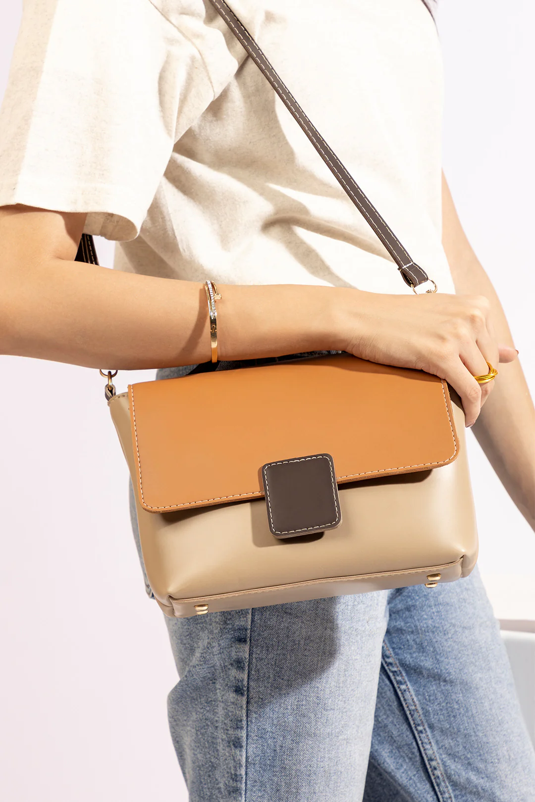Cross-Body Bag - E130 - Image 8