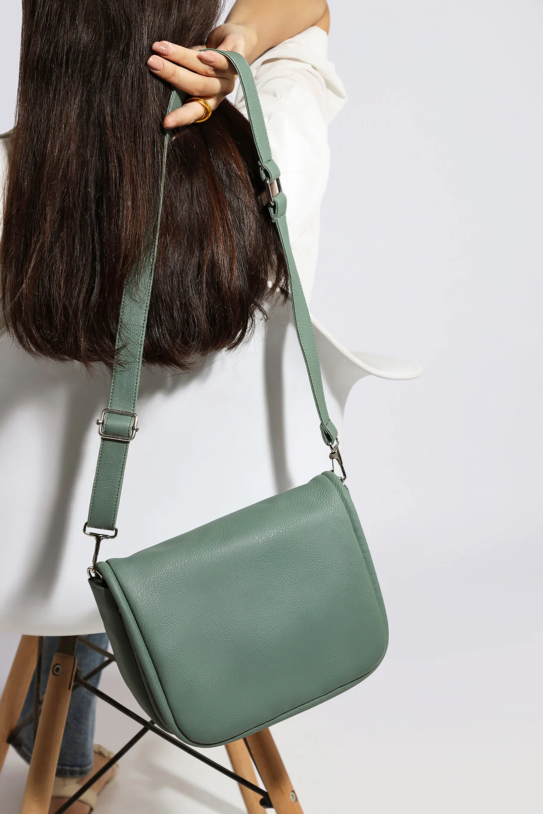 Cross-Body Bags - E066 - Image 4
