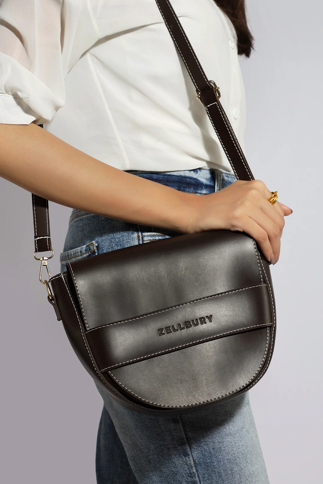 Cross-Body Bags - E075 - Image 4