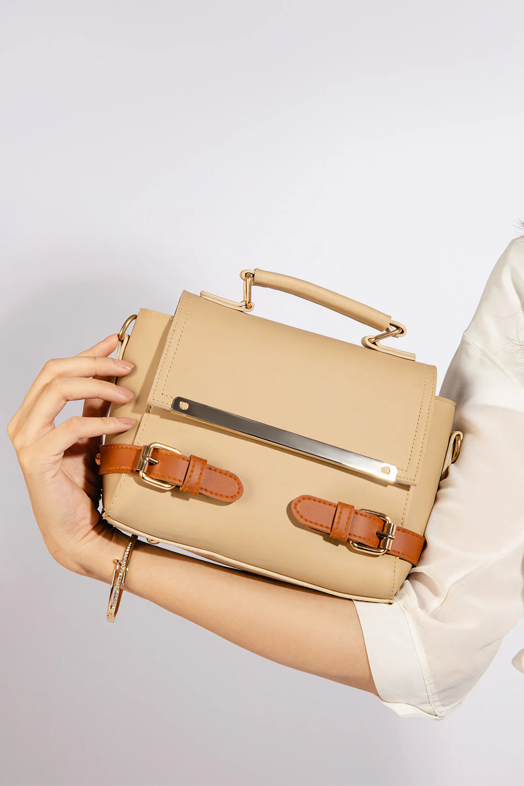 Cross-Body Bags - E097 - Image 3