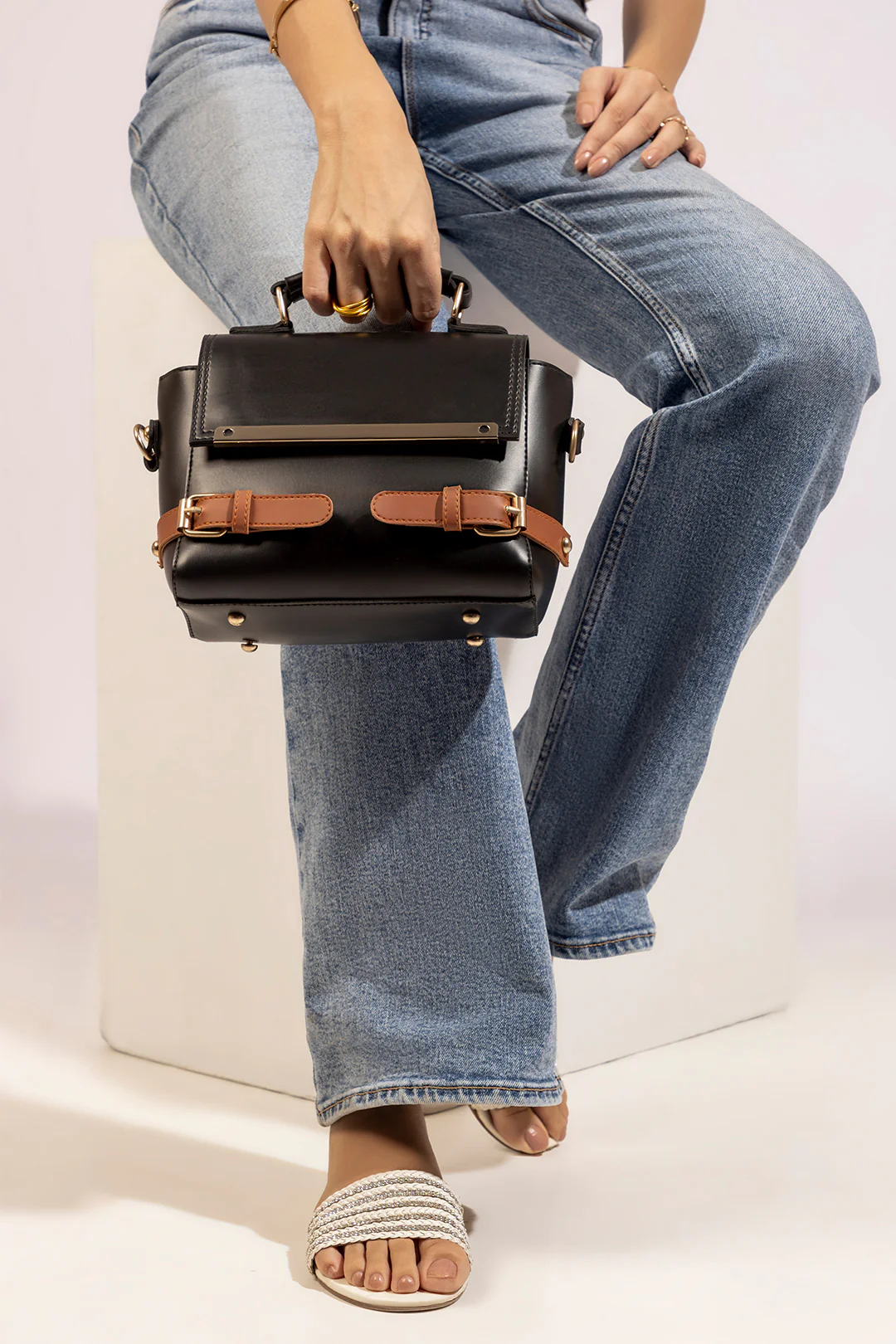 Cross-Body Bags - E097 - Image 5