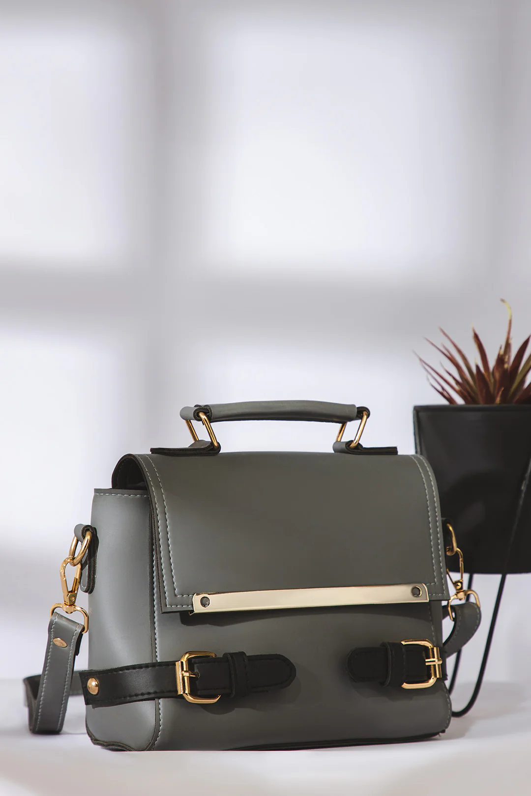 Cross-Body Bags - E097 - Image 9