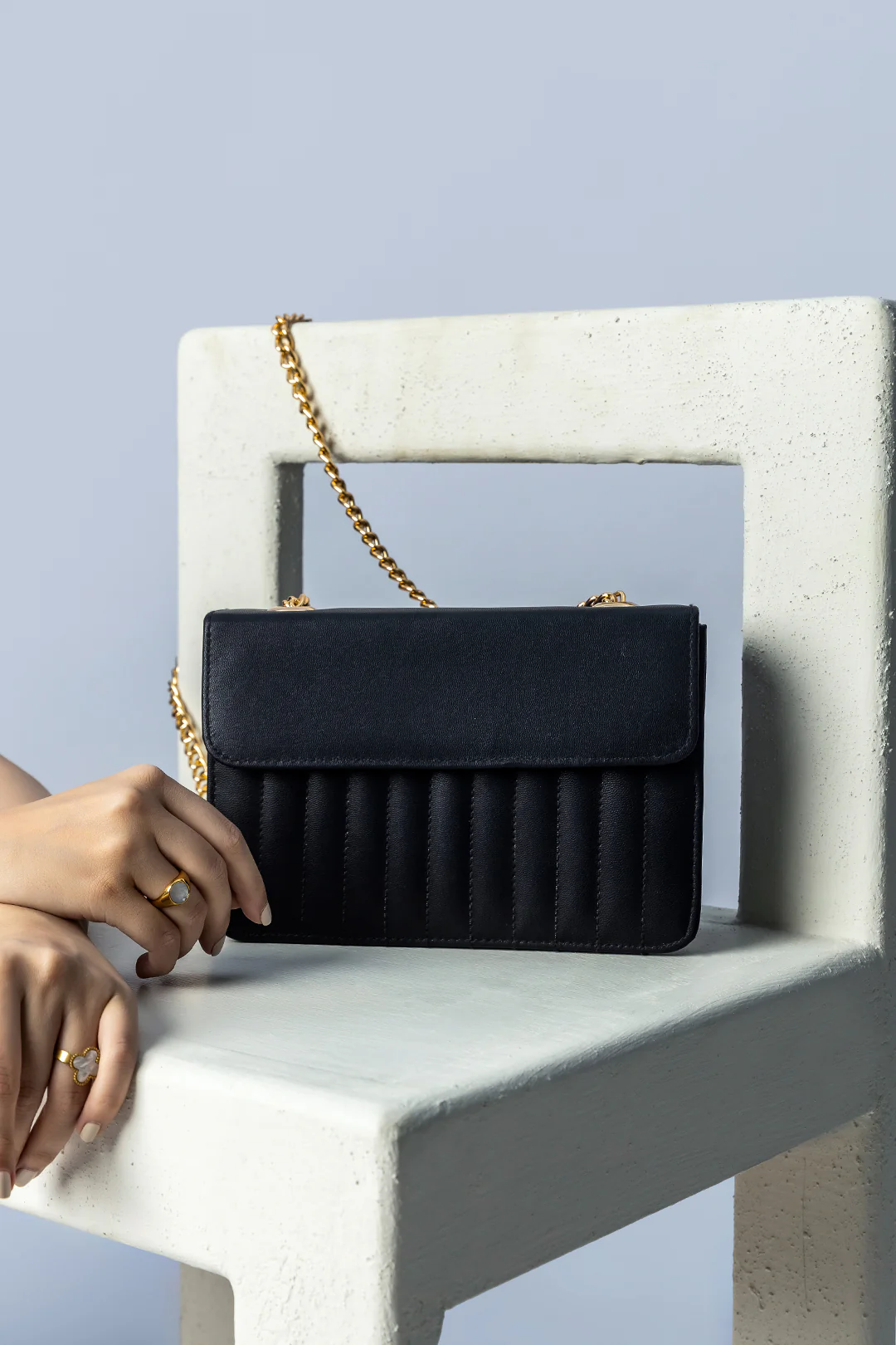 Cross-Body Bags - E157
