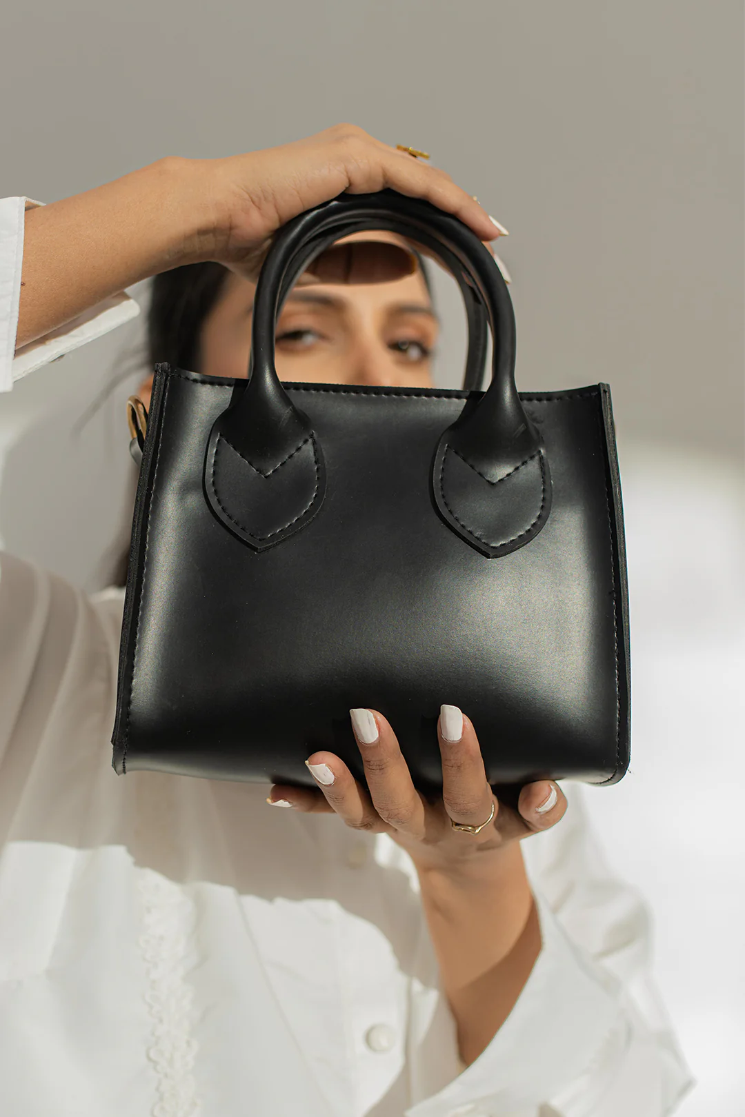 Cross-Body Bags - E232