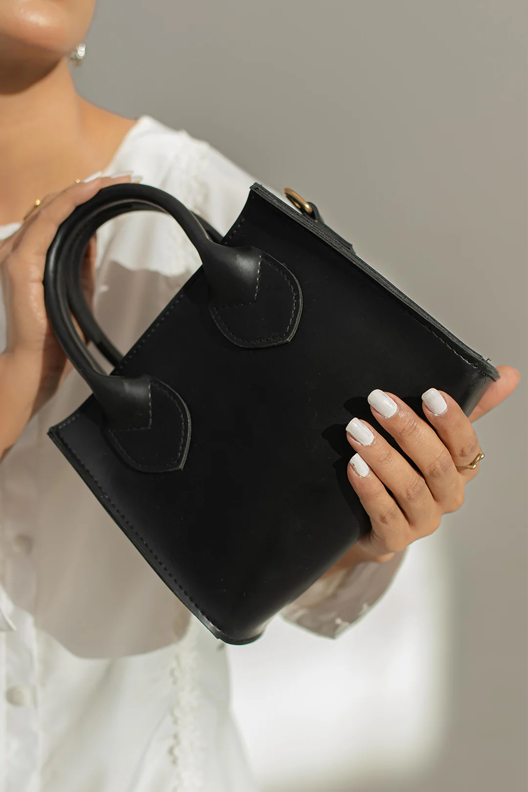 Cross-Body Bags - E232 - Image 3
