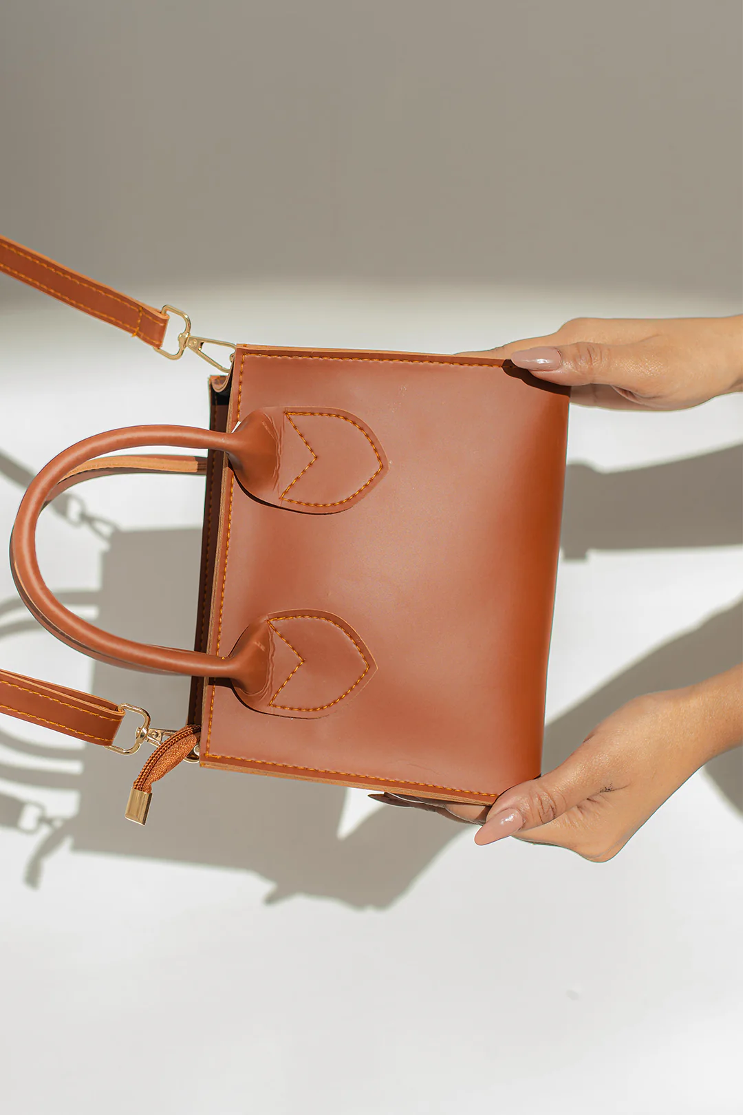 Cross-Body Bags - E232 - Image 8