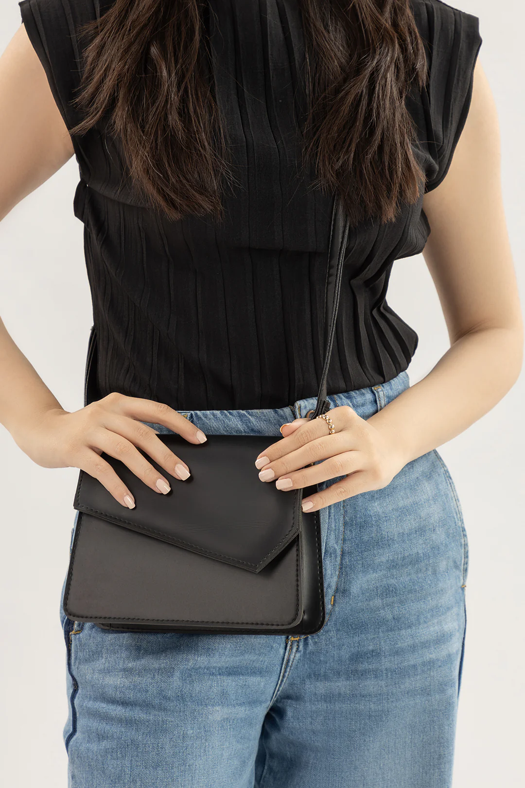 Cross-Body Bags - E258 - Image 5