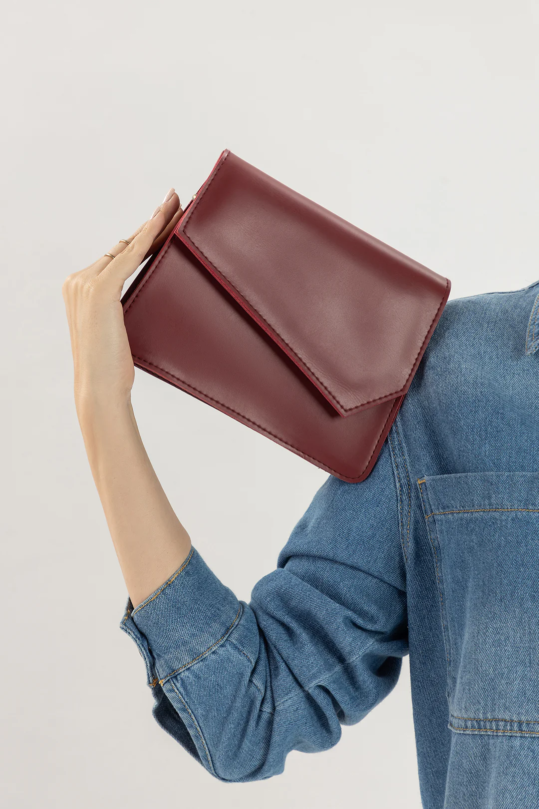 Cross-Body Bags - E258 - Image 7