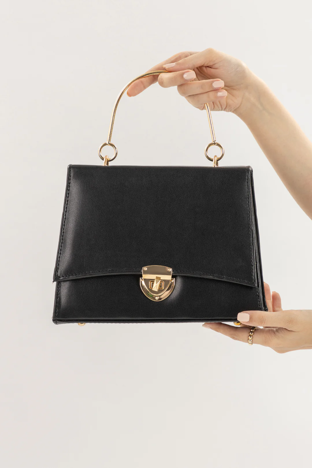 Cross-Body Bags - E260 - Image 12