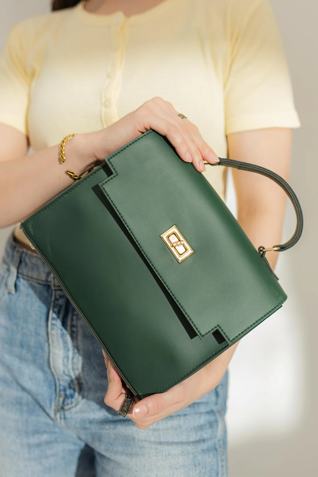Cross-Body Bags - E220 - Image 3