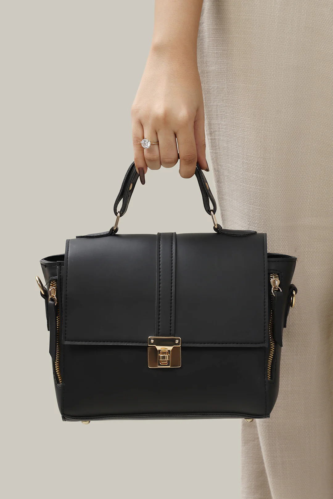 Cross-Body Bags - E281 - Image 2