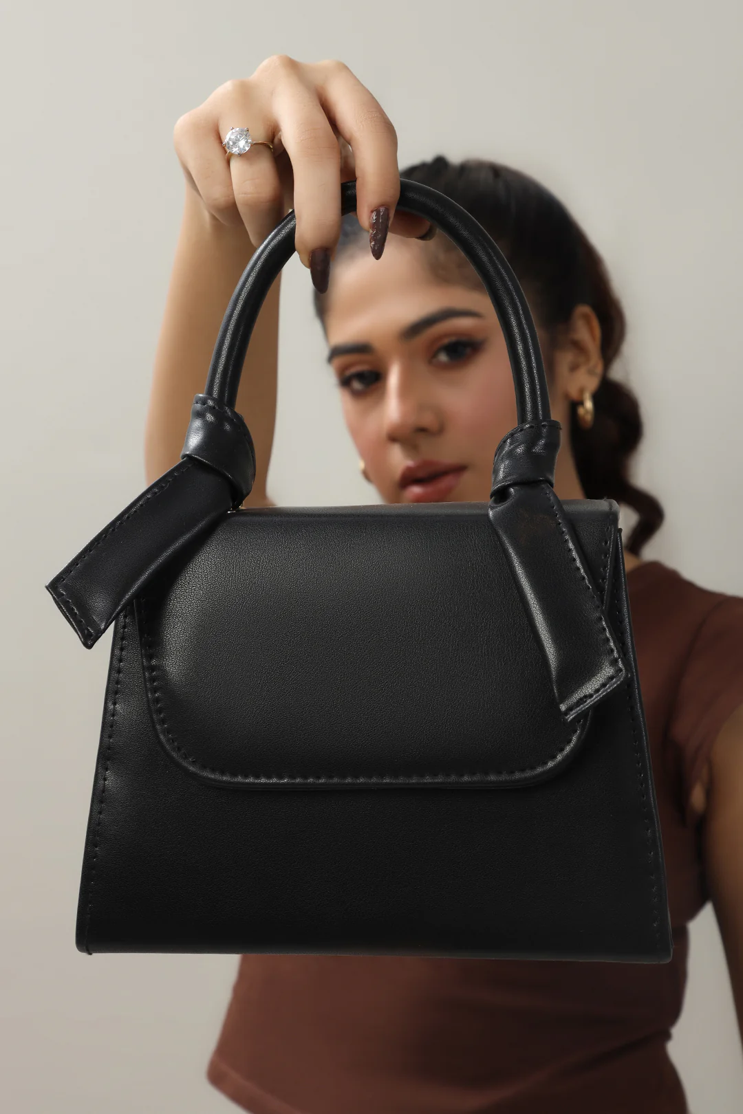 Cross-Body Bags - E307 - Image 2