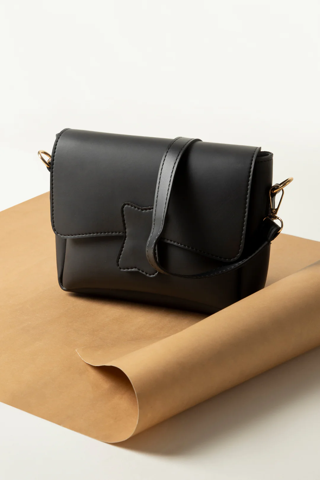 Cross-Body Bags - E343 - Image 2