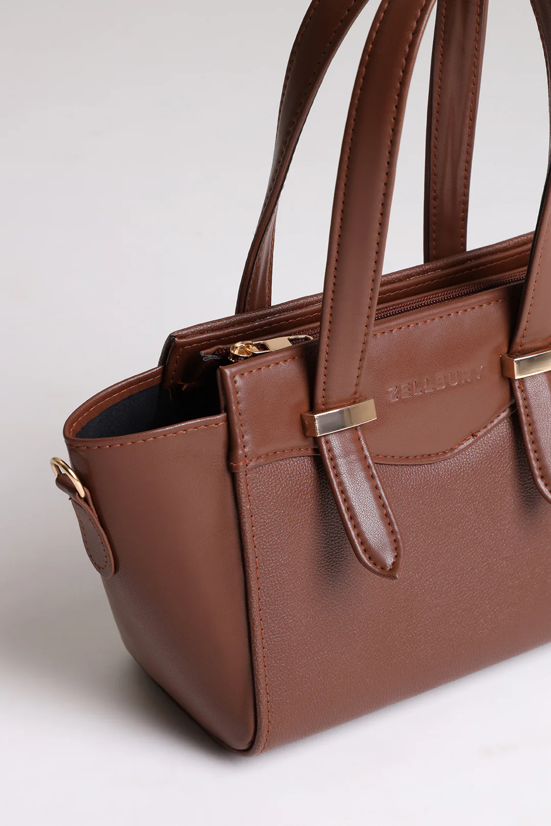 Cross-Body Bags - E383 - Image 8