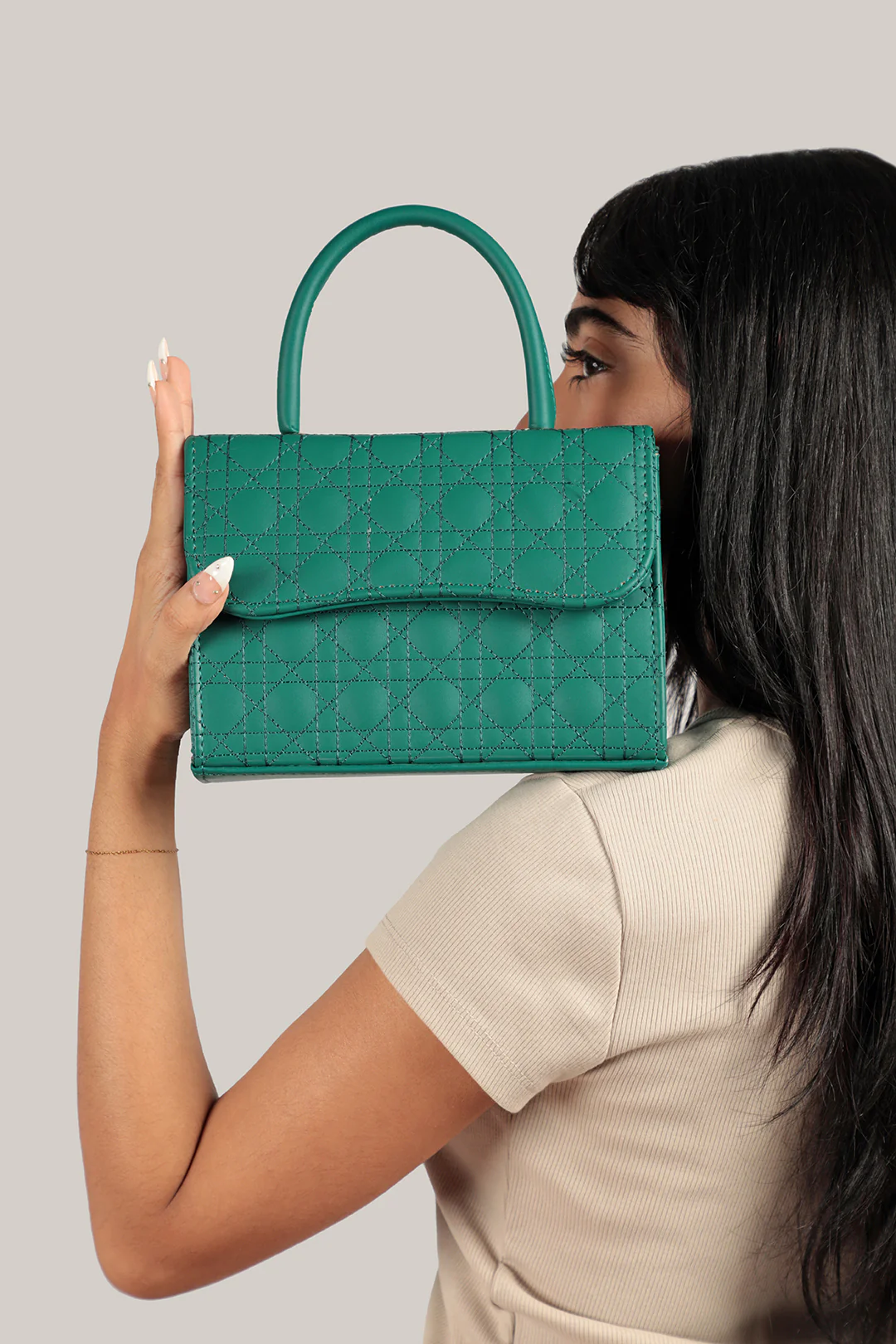 Cross-Body Bags - E385 - Image 9