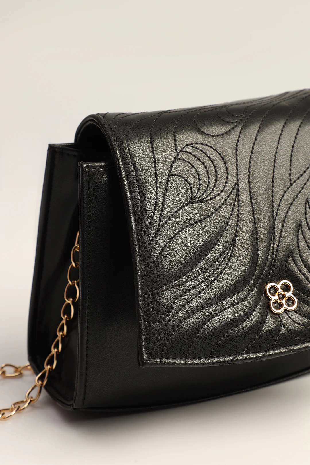 Cross-Body Bags - E387 - Image 4