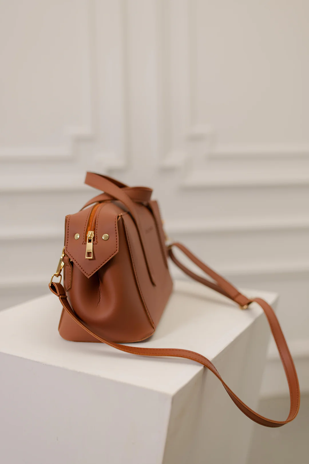 Cross-Body Bags - E403 - Image 17