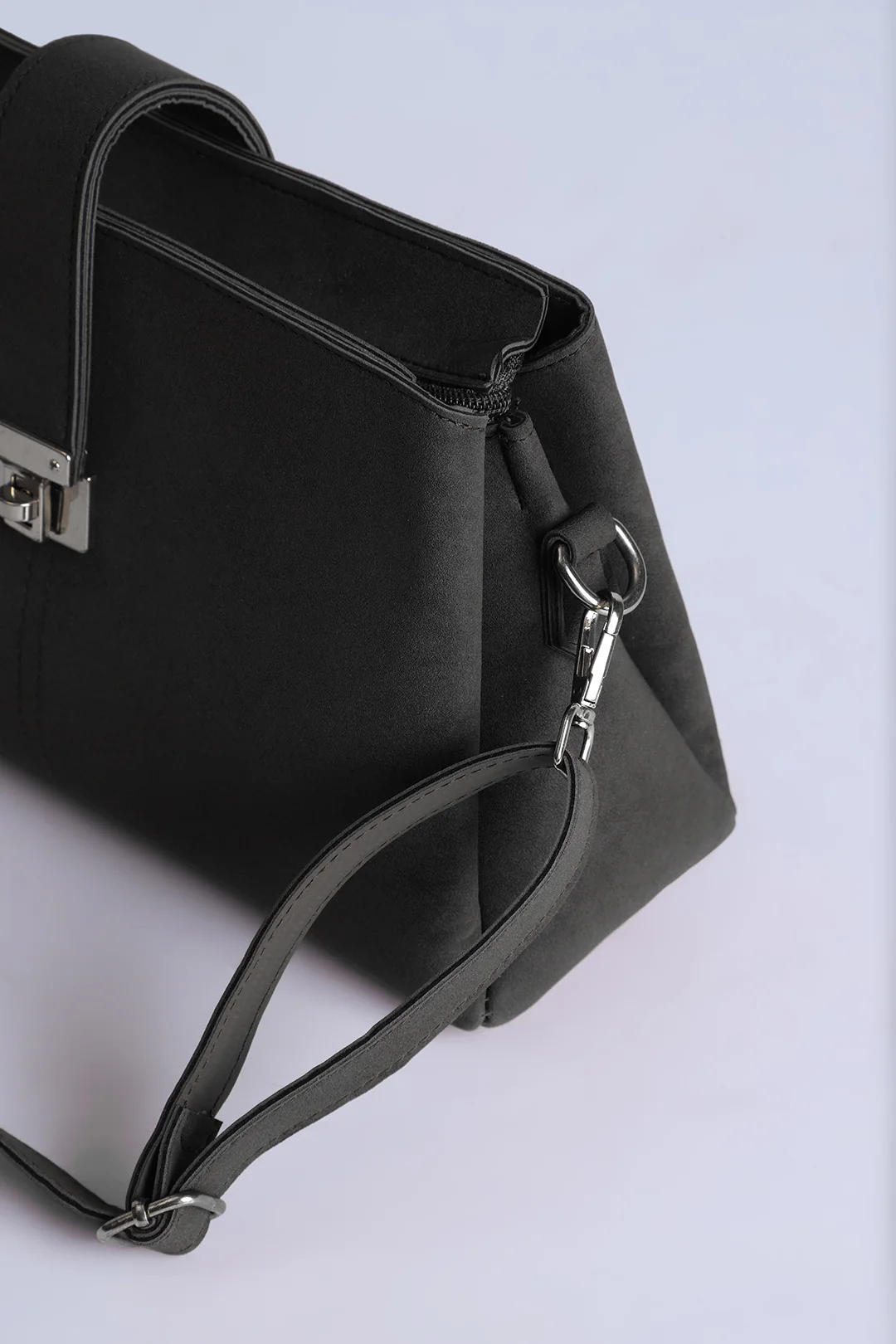 Cross-Body Bags - E508 - Image 3