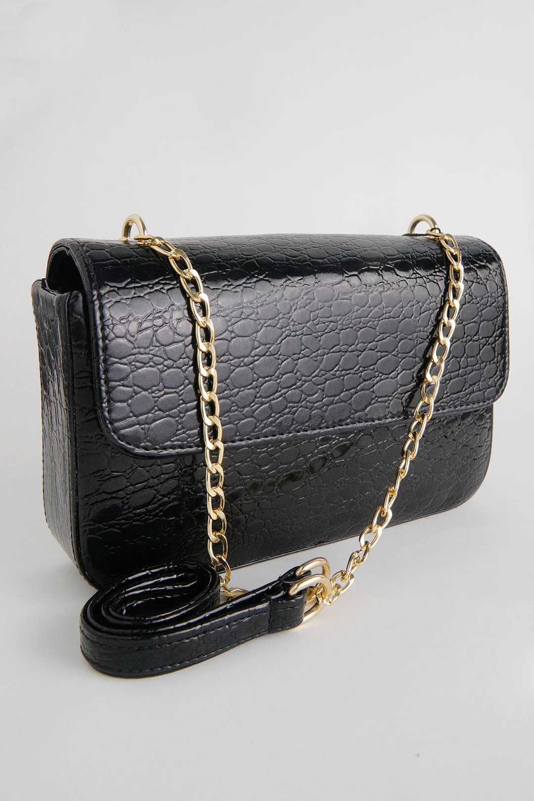 Cross-Body Bags - E568