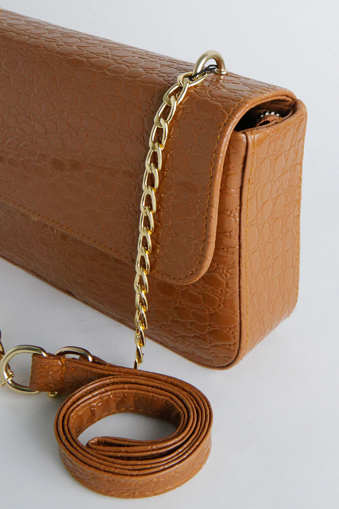 Cross-Body Bags - E568 - Image 6