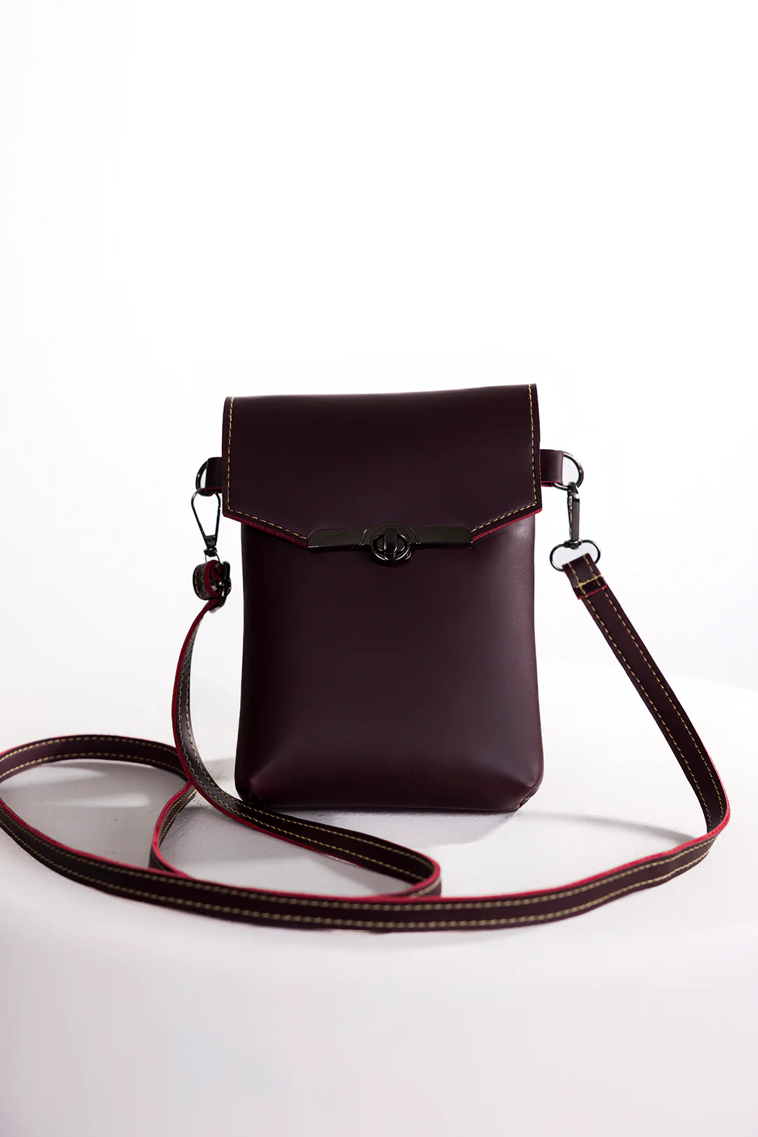 Cross-Body Bags - E581 - Image 10