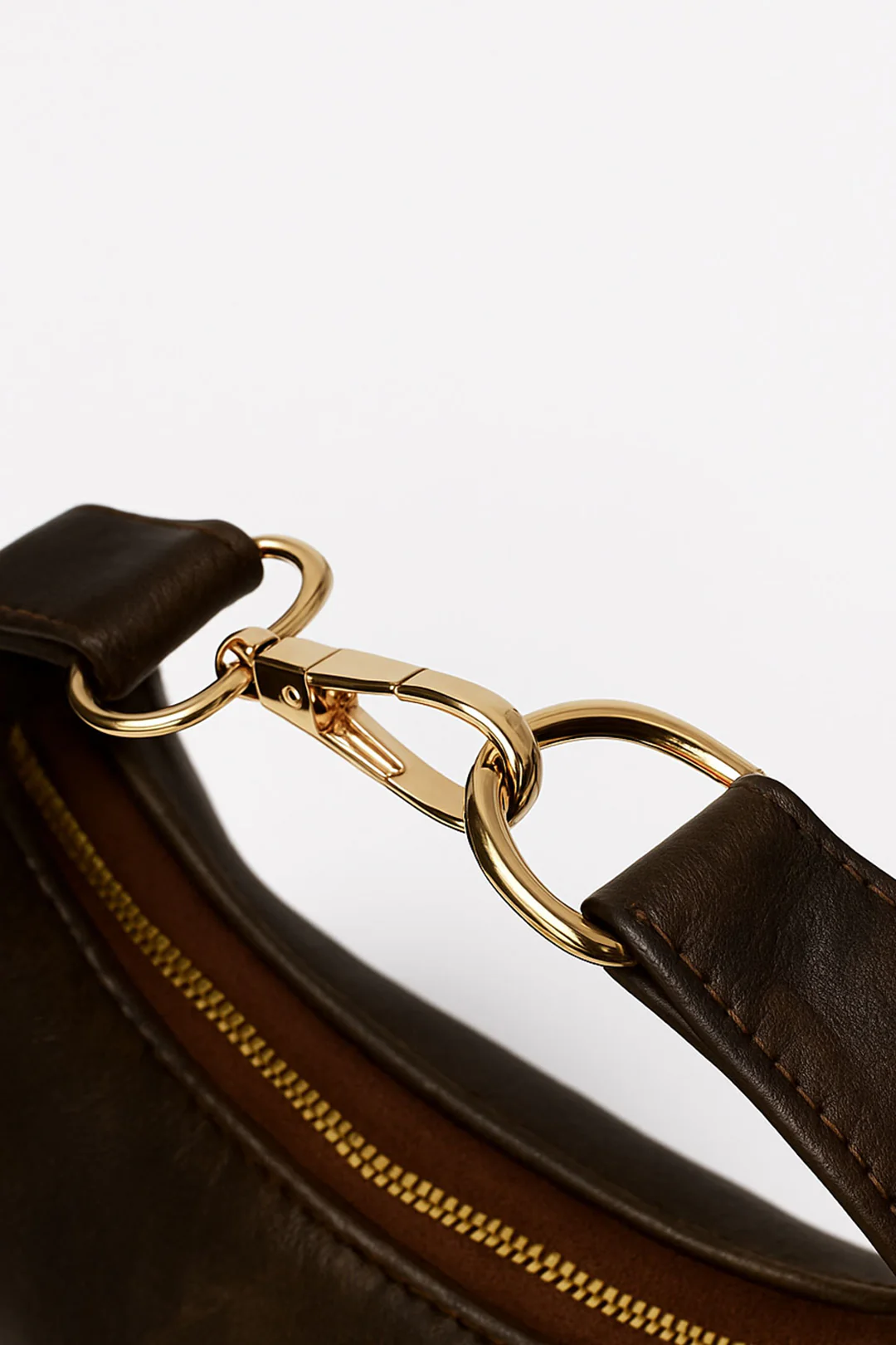 Cross-Body Bags - E881 - Image 5