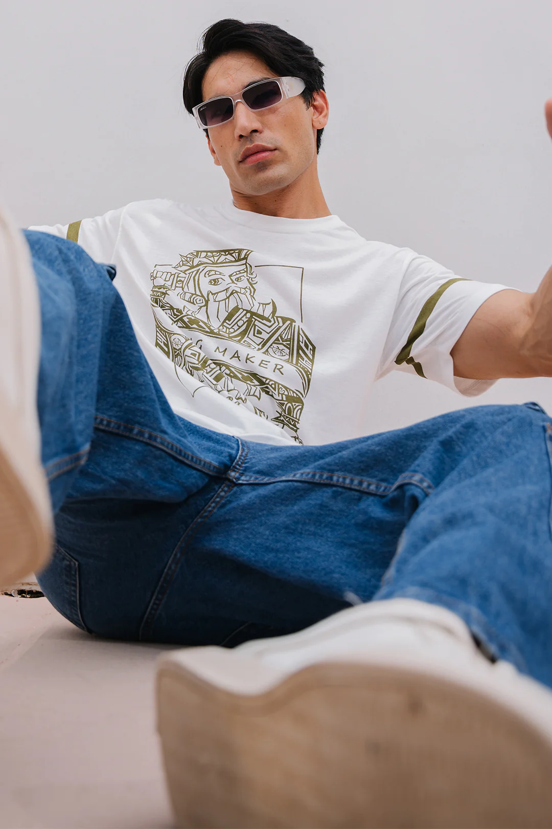 Relax Graphic T-Shirt - X032 - Image 3