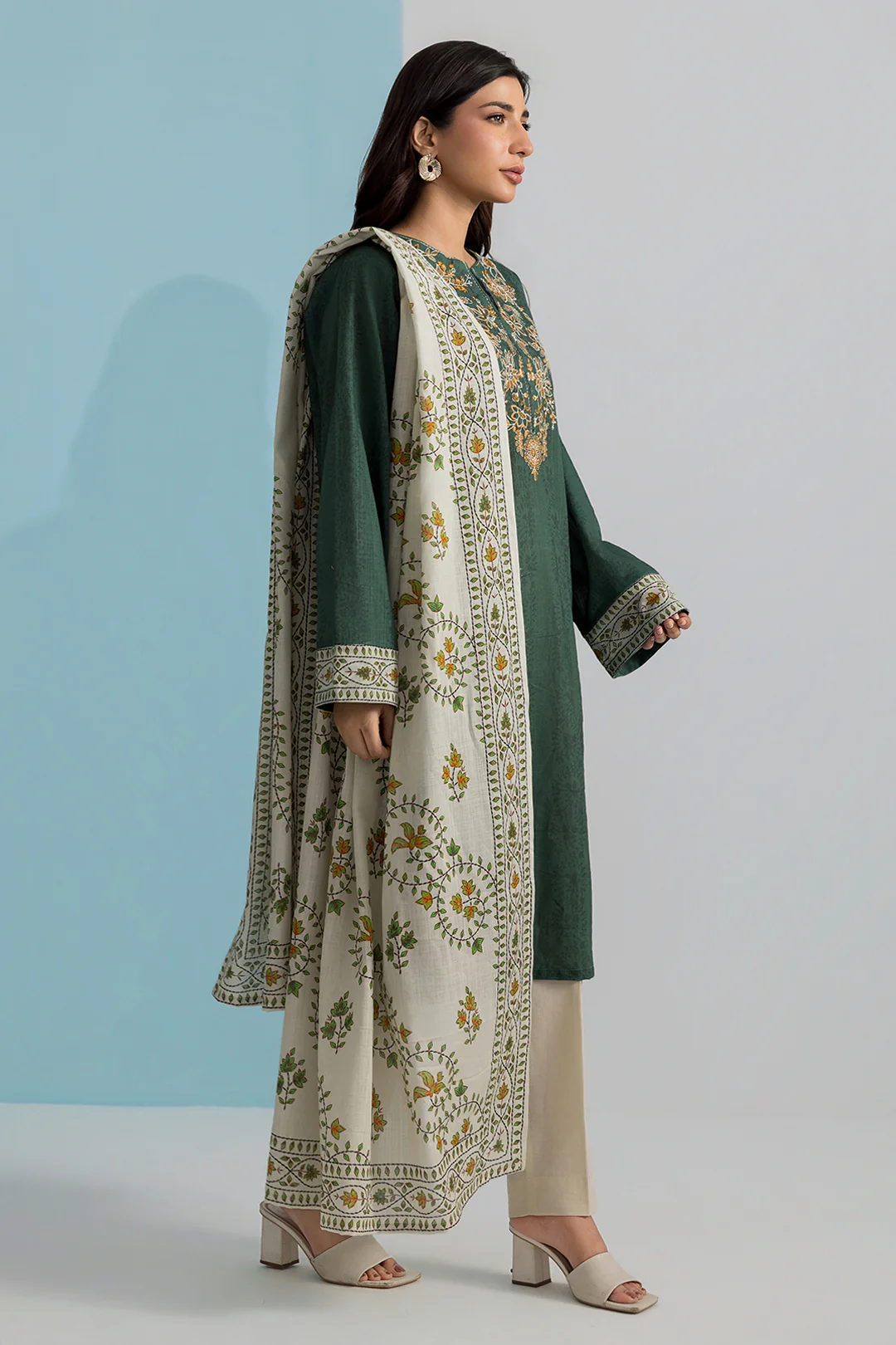 Embroidered Kurta Dupatta Trouser - 2887 - Image 6