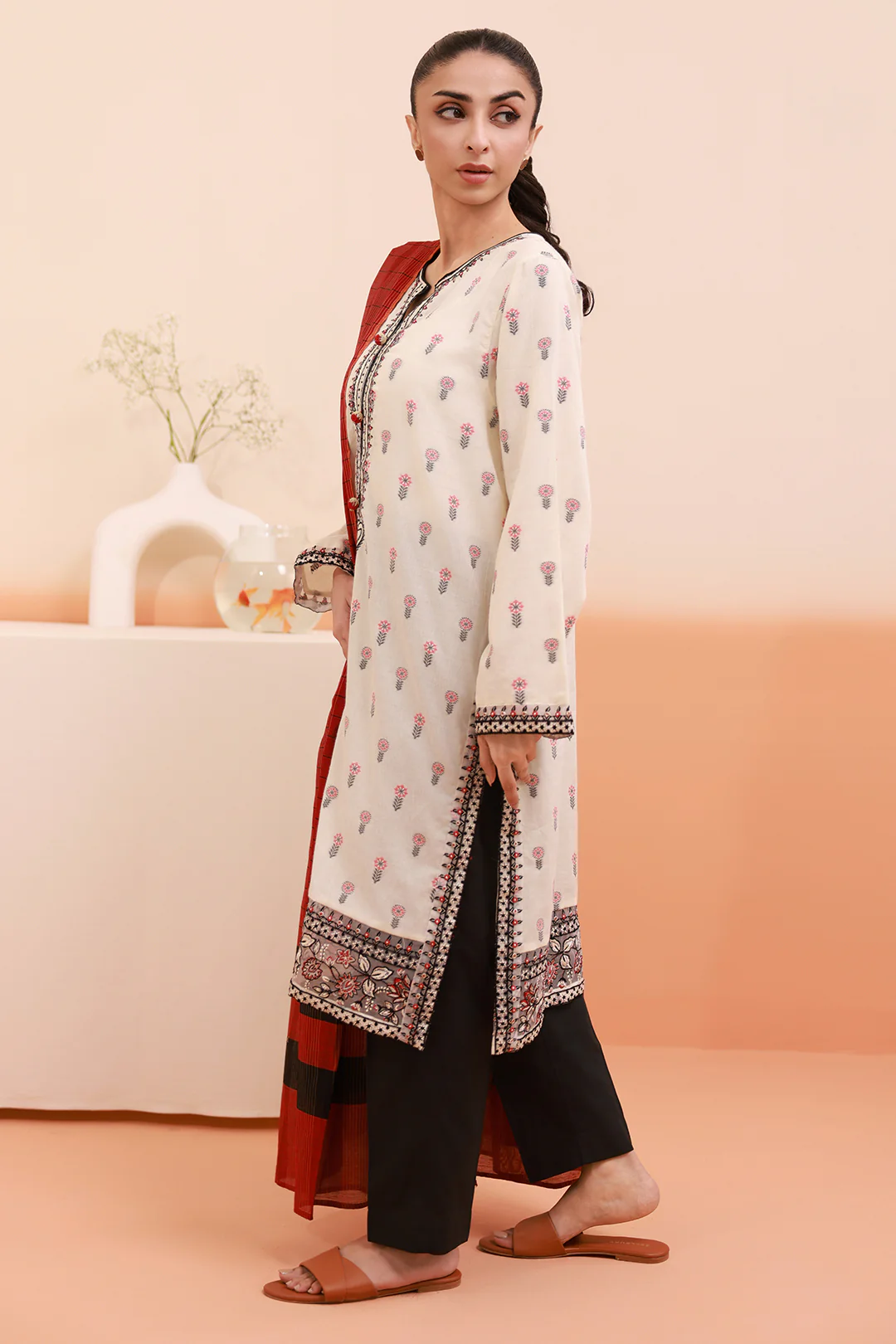 Embroidered Kurta Dupatta - 3348 - Image 5