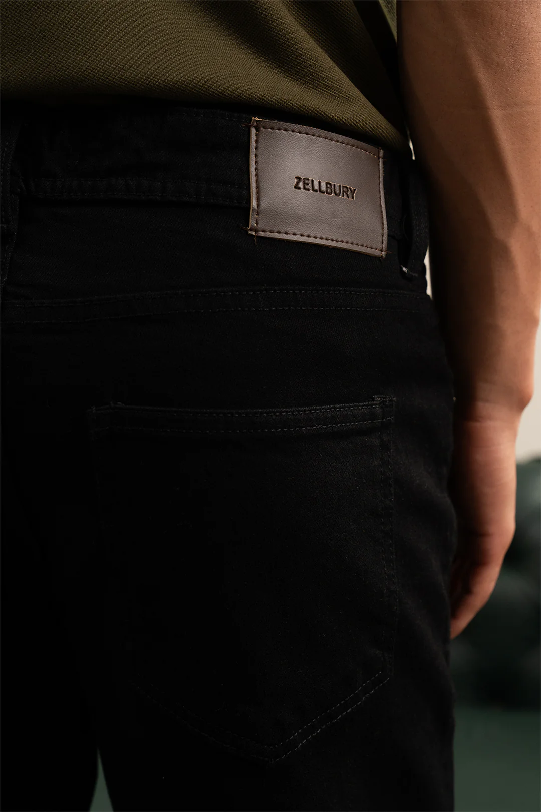 Essential Denim - F002 - Image 4