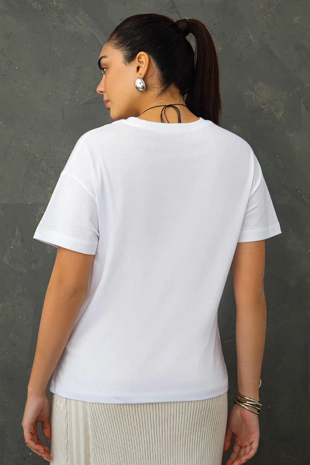Essential T-shirt - B23 - Image 22