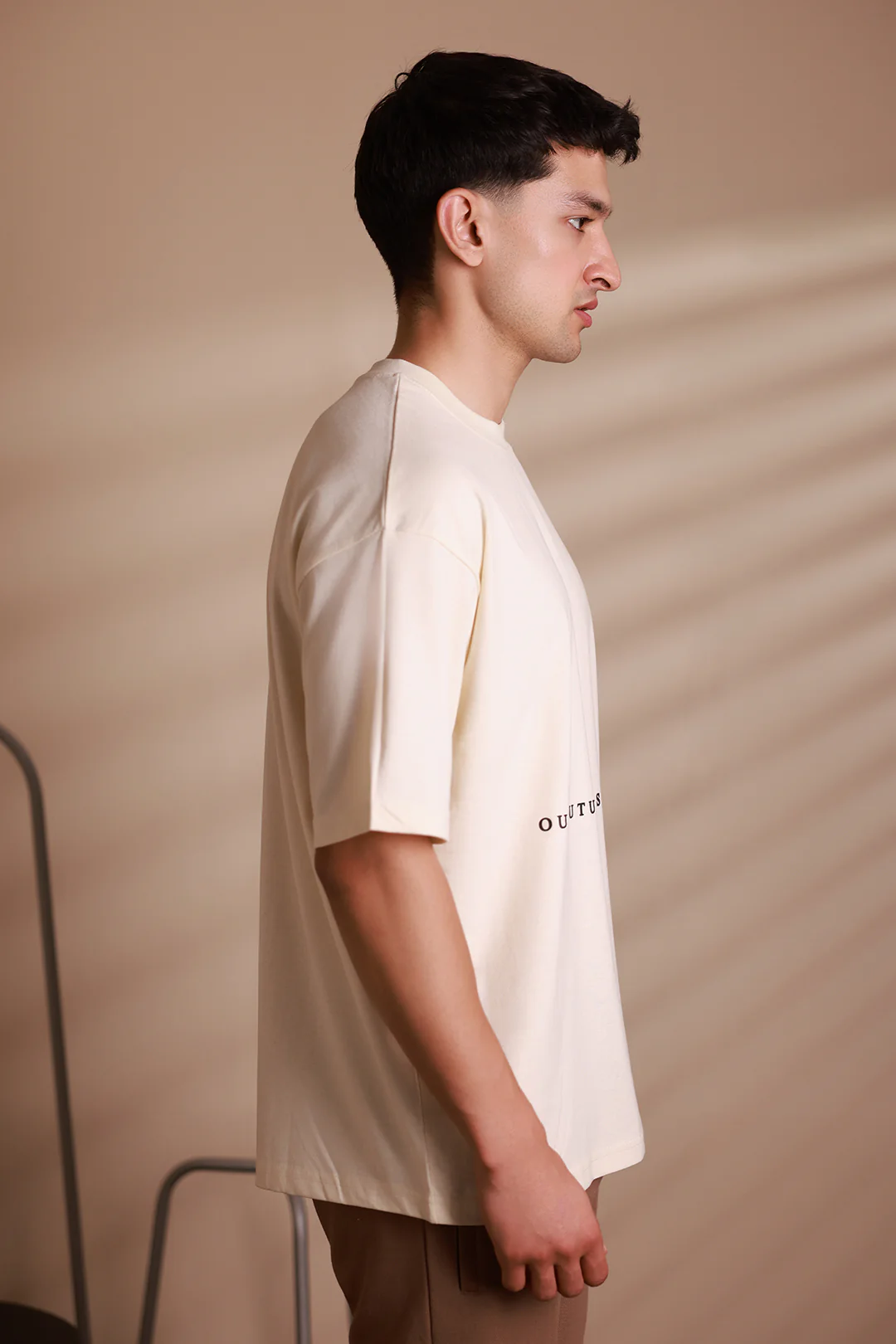 Oversized Graphic T-Shirt - D011 - Image 3