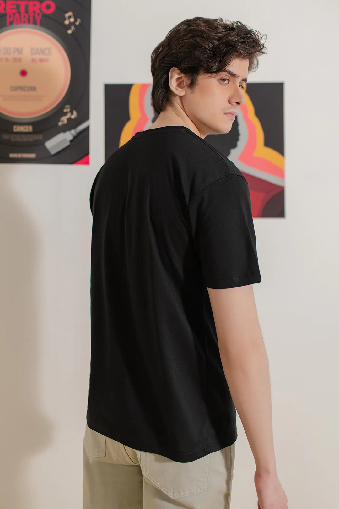Graphic T-Shirt - R007 - Image 3