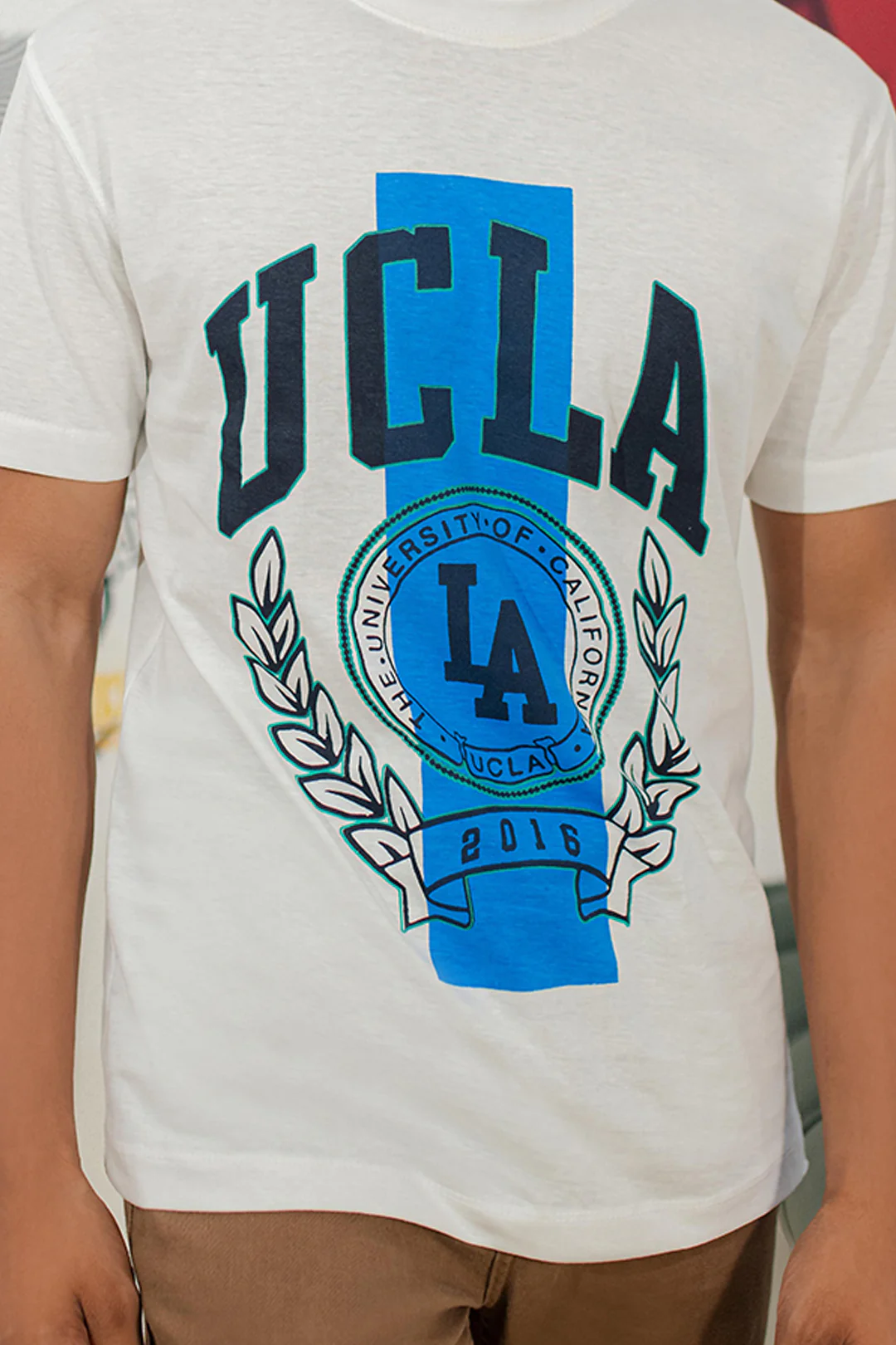 Graphic T-Shirt - R028 - Image 4