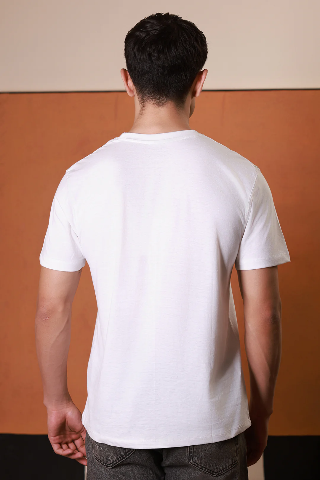 Graphic T-Shirt - R031 - Image 6