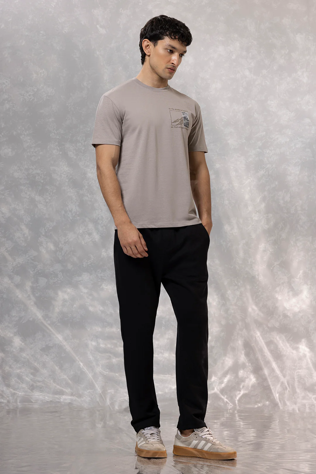 Graphic T-Shirt - R386 - Image 6