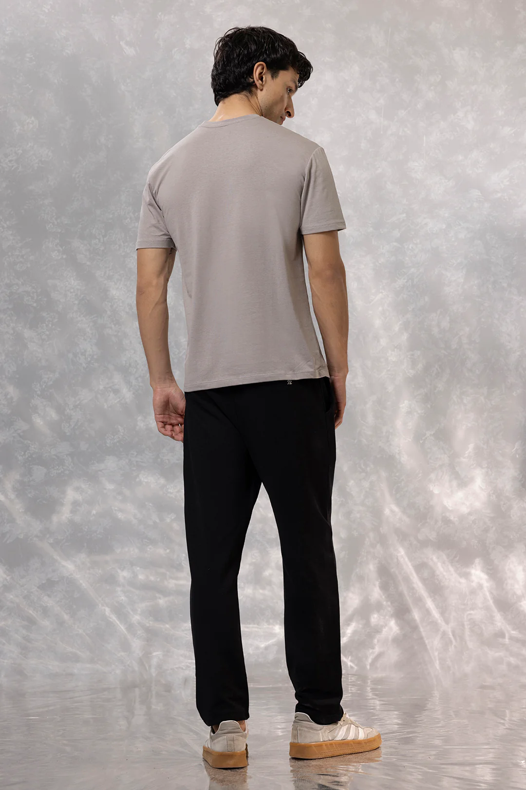 Graphic T-Shirt - R386 - Image 8