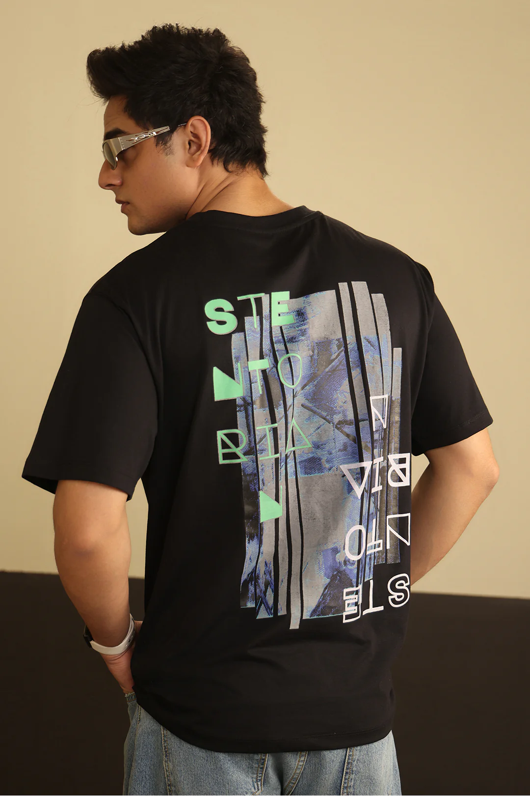 Relax Graphic T-Shirt - X016