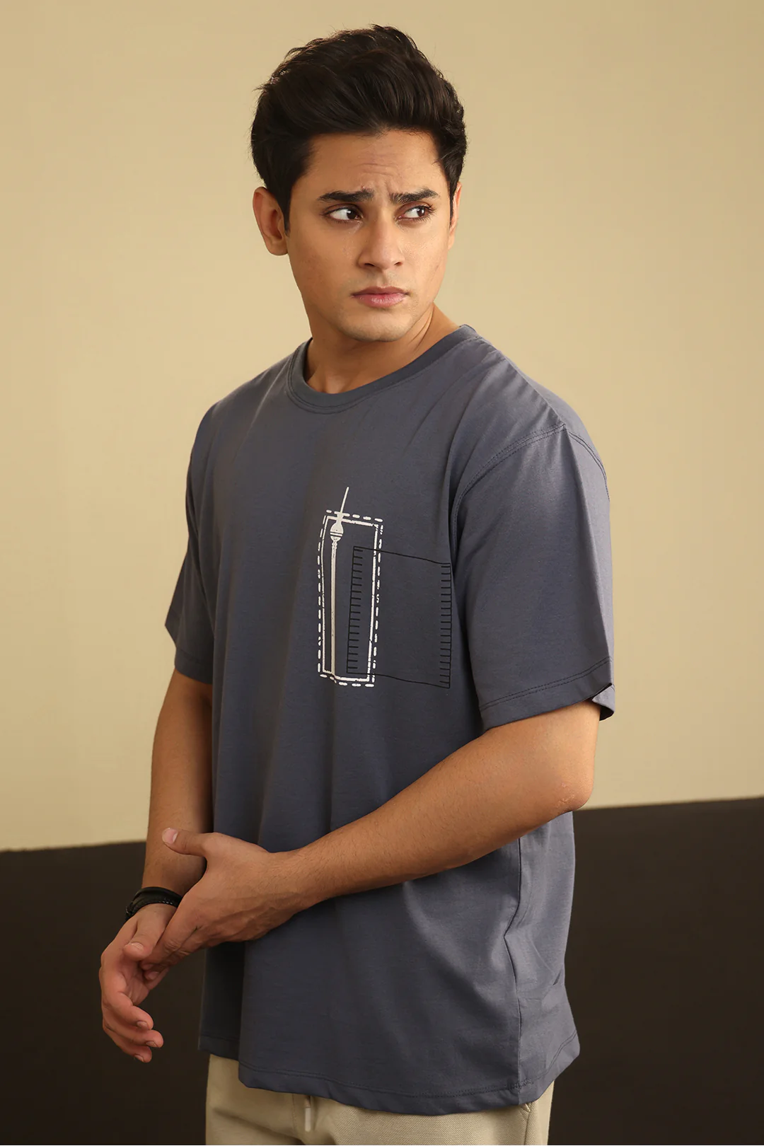 Relax Graphic T-Shirt - X041 - Image 3