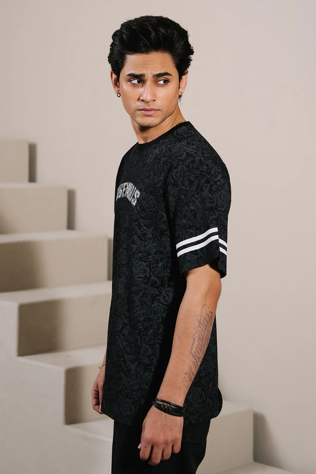Relax Graphic T-Shirt - X116 - Image 2