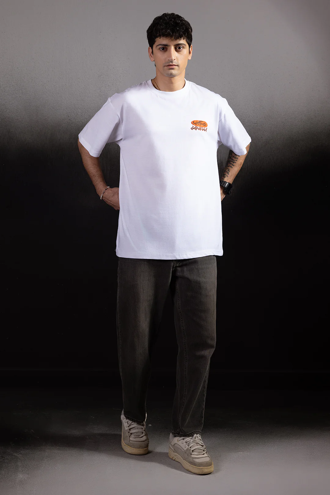 Relax Graphic T-Shirt - X212 - Image 2