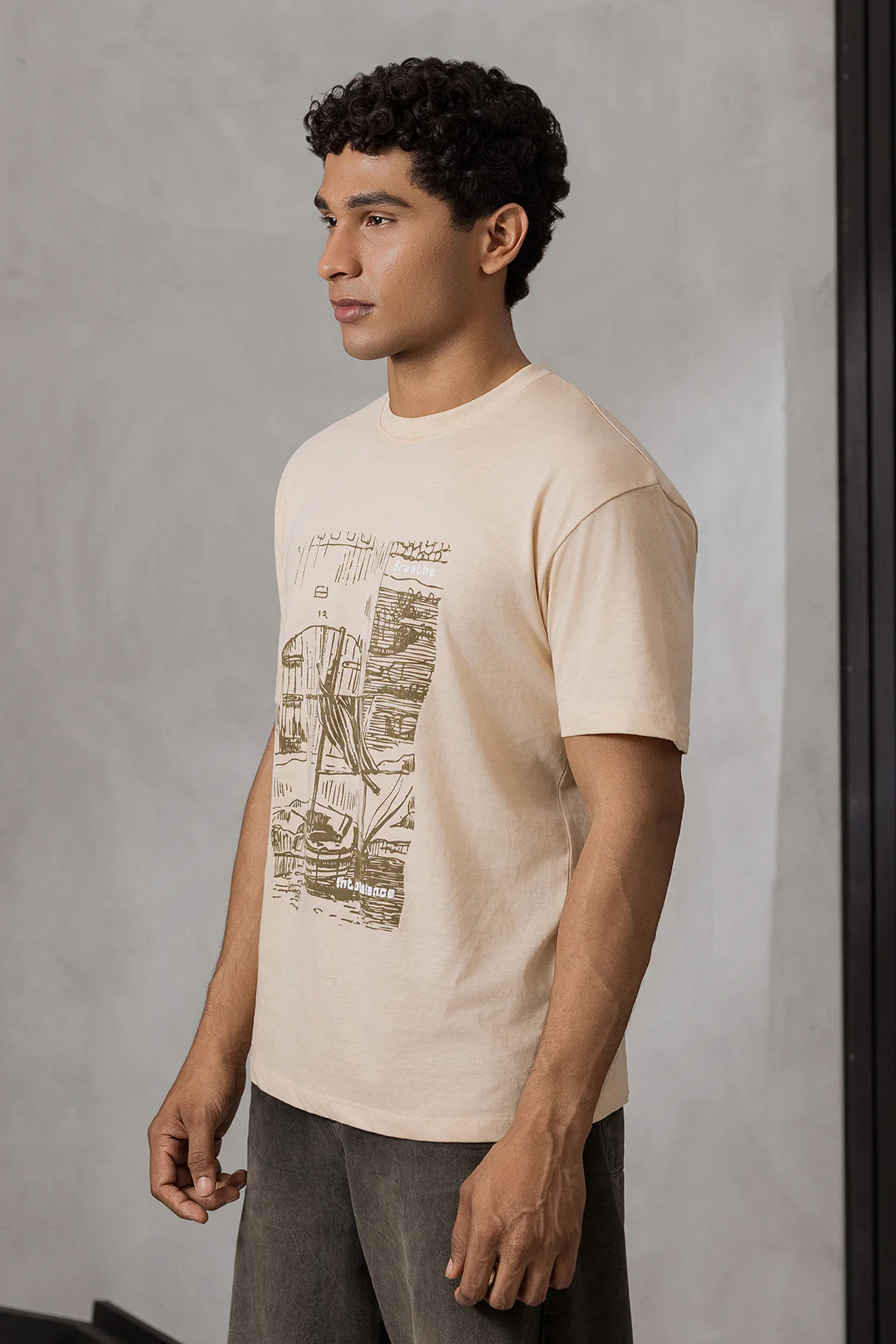 Graphic T-Shirt - R040 - Image 3
