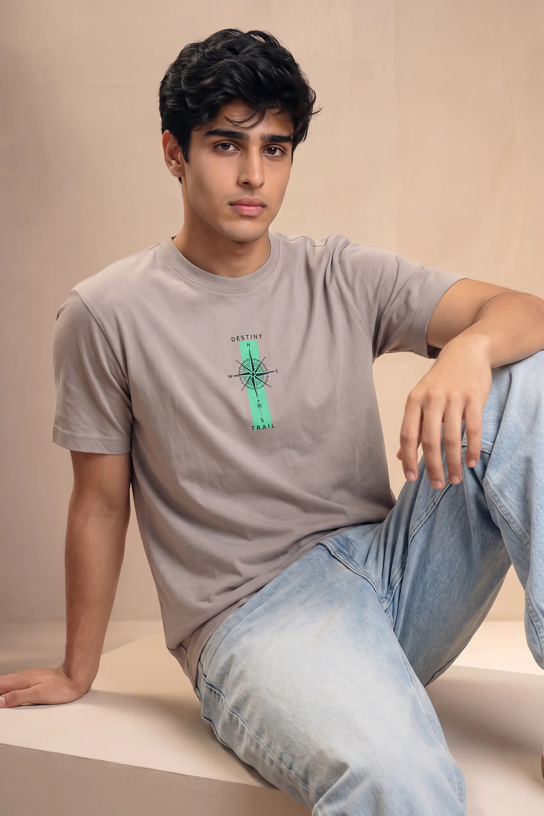 Graphic T-Shirt - R119 - Image 3